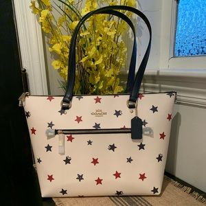 Coach Gallery Tote with Americana Star Print NWT ⭐️